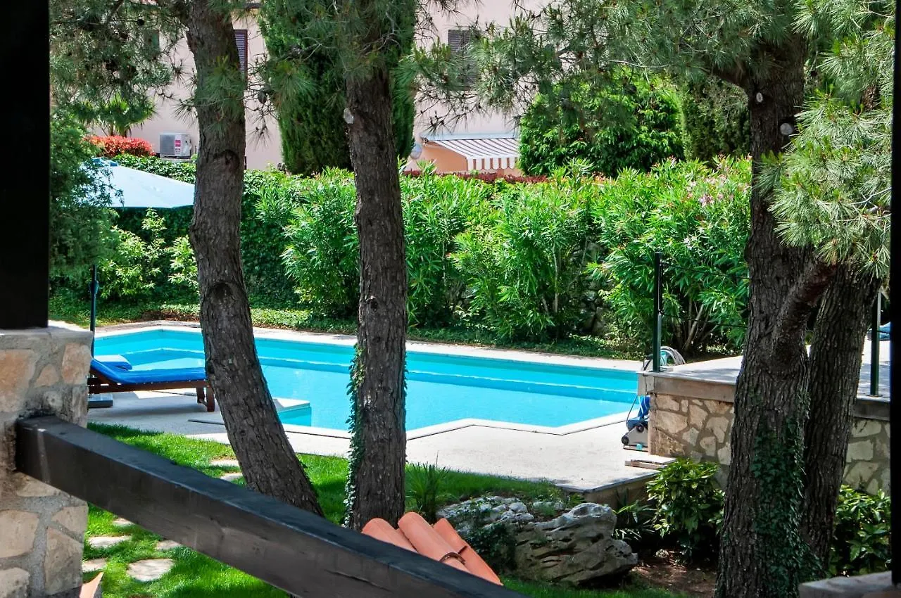 Vila Ra Rovinj 0*,  Croatia